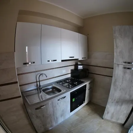 Casa Vacanze Mariaelena Torre Pisani בית הארחה רוסאנו