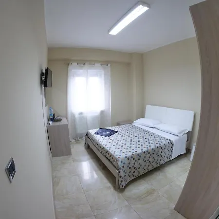 Casa Vacanze Mariaelena Torre Pisani בית הארחה