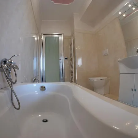 Casa Vacanze Mariaelena Torre Pisani בית הארחה רוסאנו