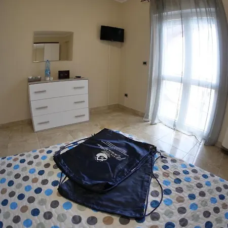 Casa Vacanze Mariaelena Torre Pisani * רוסאנו