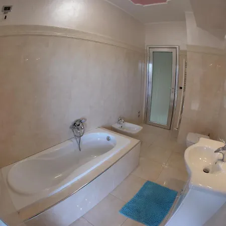 בית הארחה Casa Vacanze Mariaelena Torre Pisani *